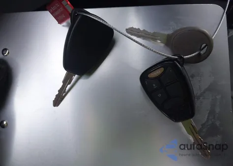 2005 Chrysler Town & Country Touring z USA, uszkodzony, nr VIN 2C4GP54L45R602070